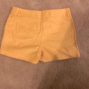 NWT size 2 Loft yellow textured cotton cuffed short. 4 inch inseam.